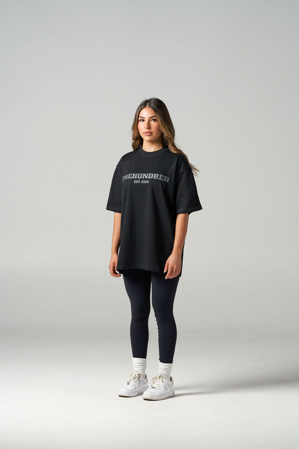 CLASSIC Oversized Tee - black